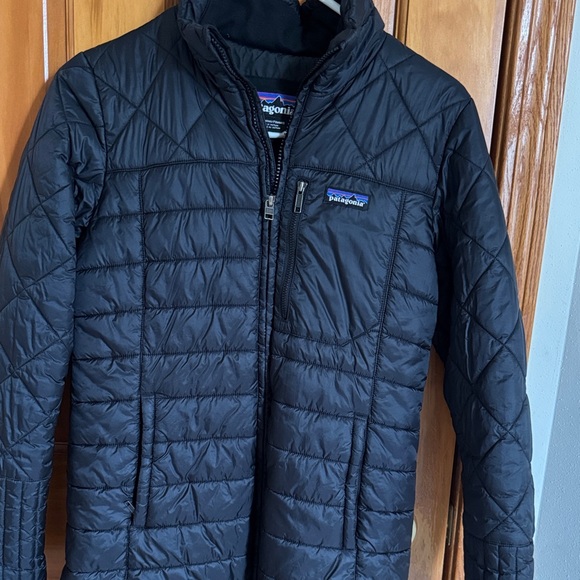 Patagonia Black Quilted Jacket - Picture 2 of 4